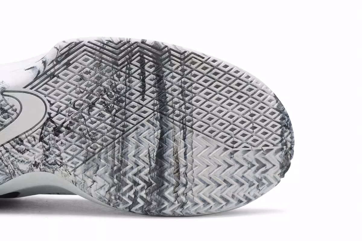 Nike Air Max Infuriate 2 Mid Wolf Grey, view 6