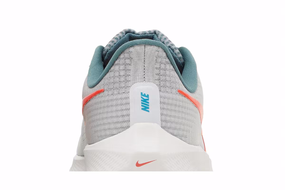 Nike Air Zoom Pegasus 39 4E Wide Pure Platinum Total Orange, view 8