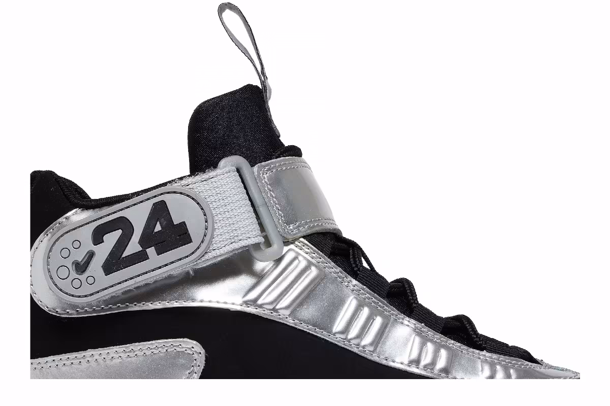 Nike Air Griffey Max 1 GS Black Metallic Silver, view 3