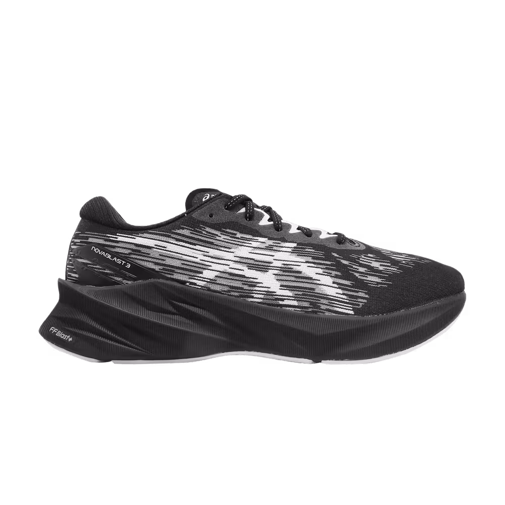 Asics Novablast 3 2E Wide Black White