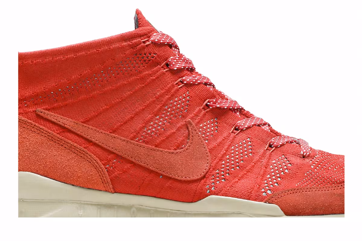 Nike Flyknit Trainer Chukka SFB Cinnabar, view 3