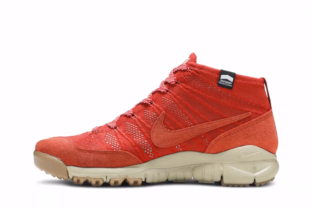 Nike Flyknit Trainer Chukka SFB Cinnabar, view 4