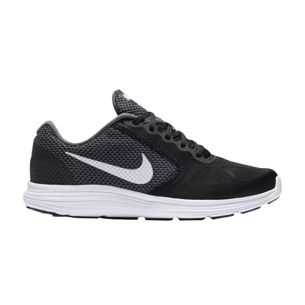 Nike Revolution 3