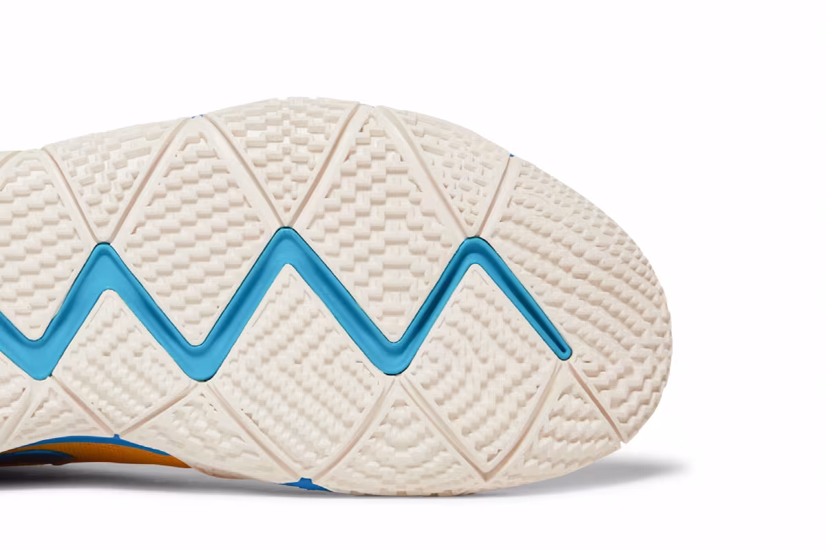 Nike Kyrie 4 Kix, view 6