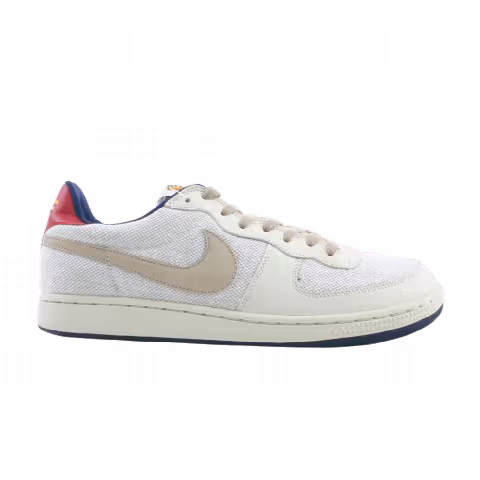 Nike Legend 'Tuskeegee Airmen'