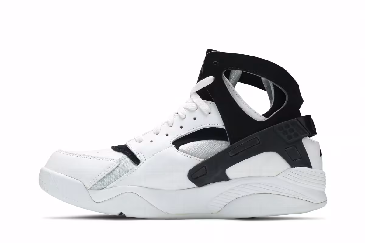 Nike Air Flight Huarache White Black, view 4