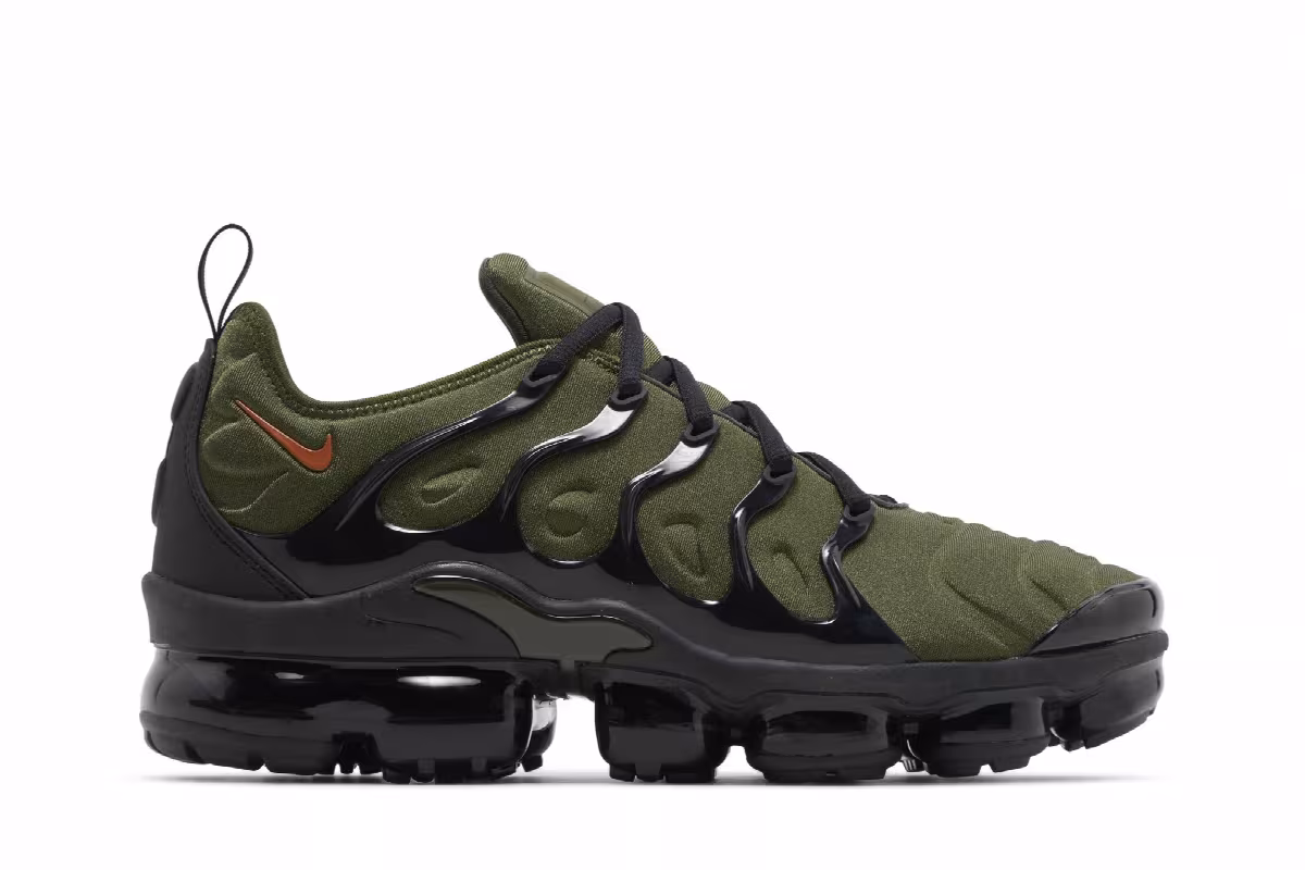 Nike Air VaporMax Plus Rough Green, view 2