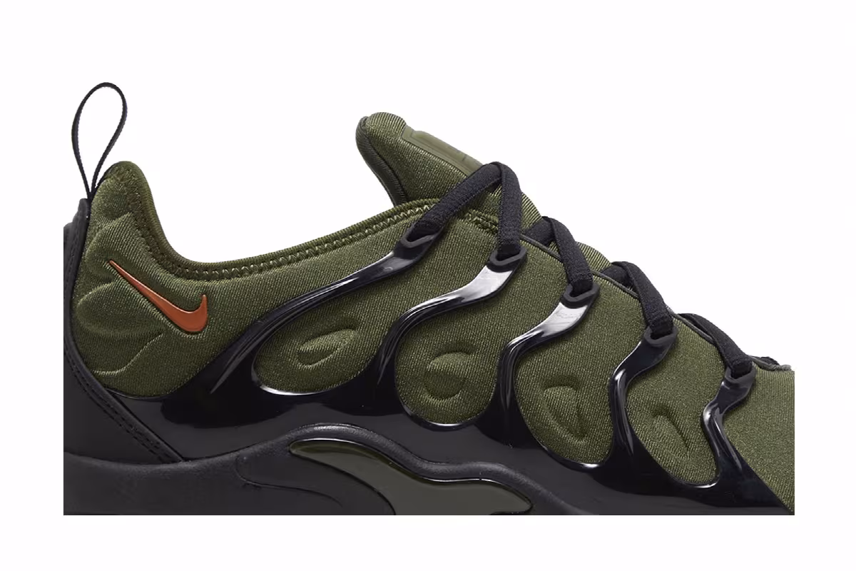 Nike Air VaporMax Plus Rough Green, view 3