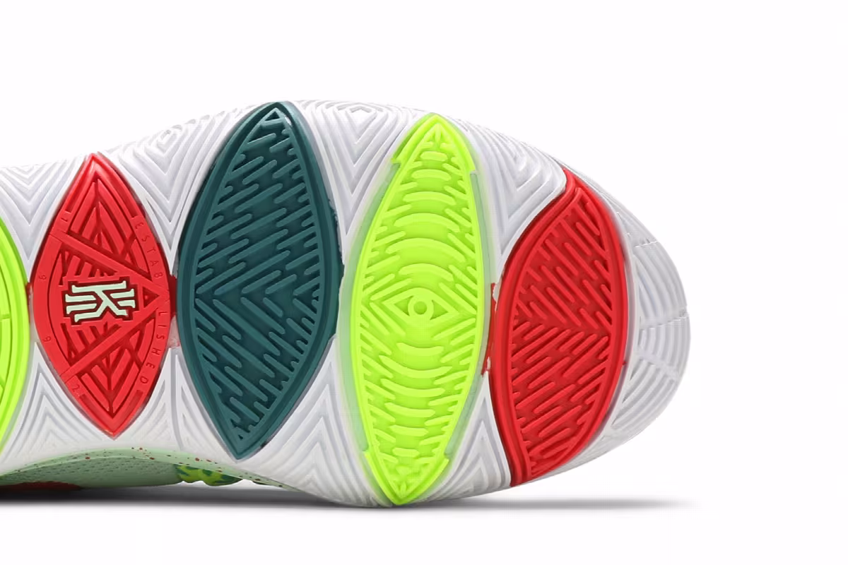 Nike Kyrie 5 GS EYBL, view 6