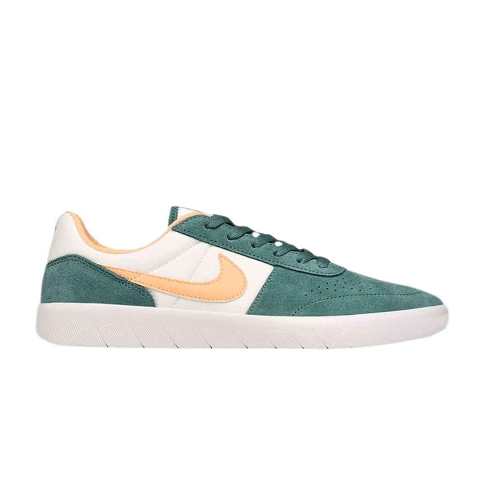 Nike Team Classic SB Bicoastal Celestial Gold