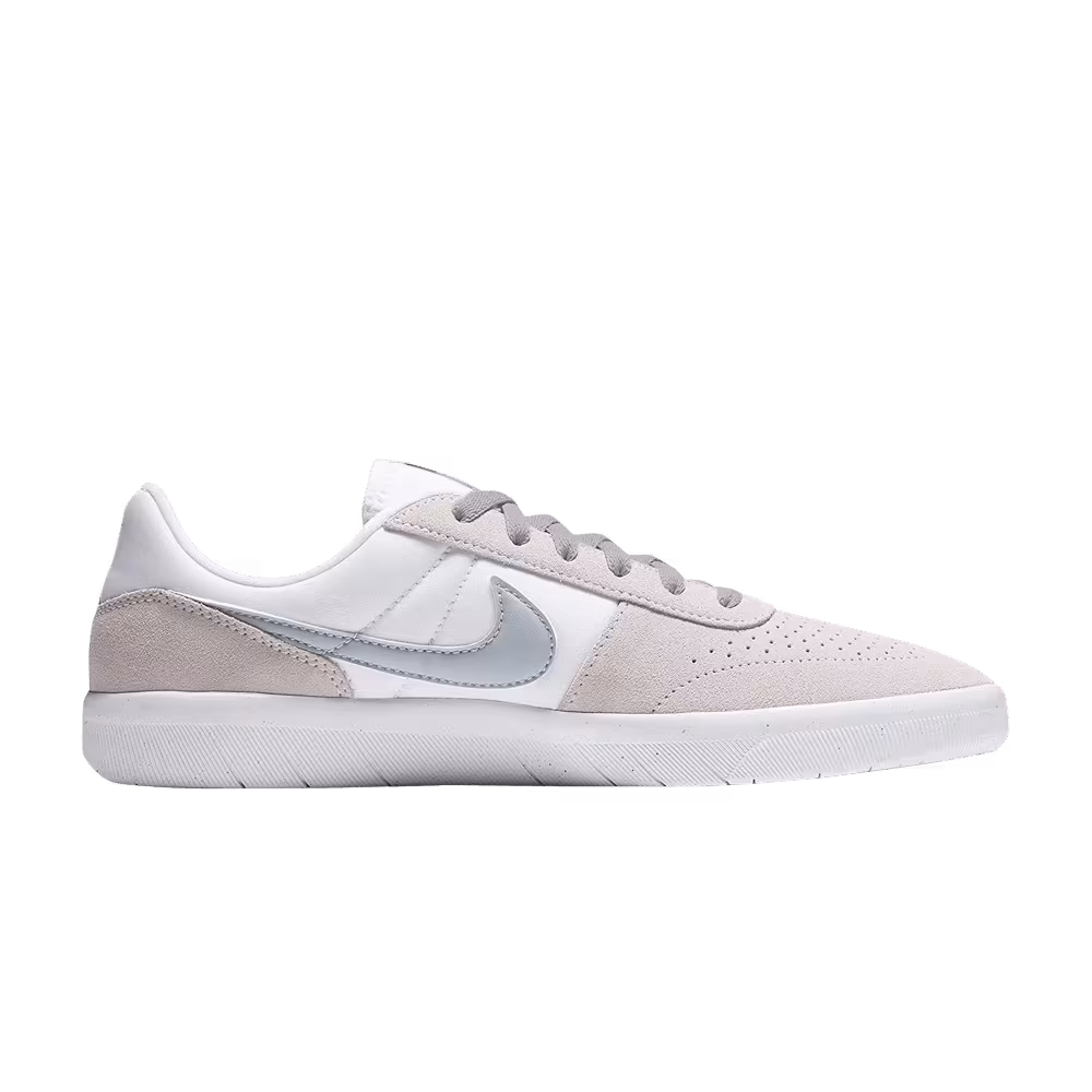 Nike Team Classic SB Vast Grey