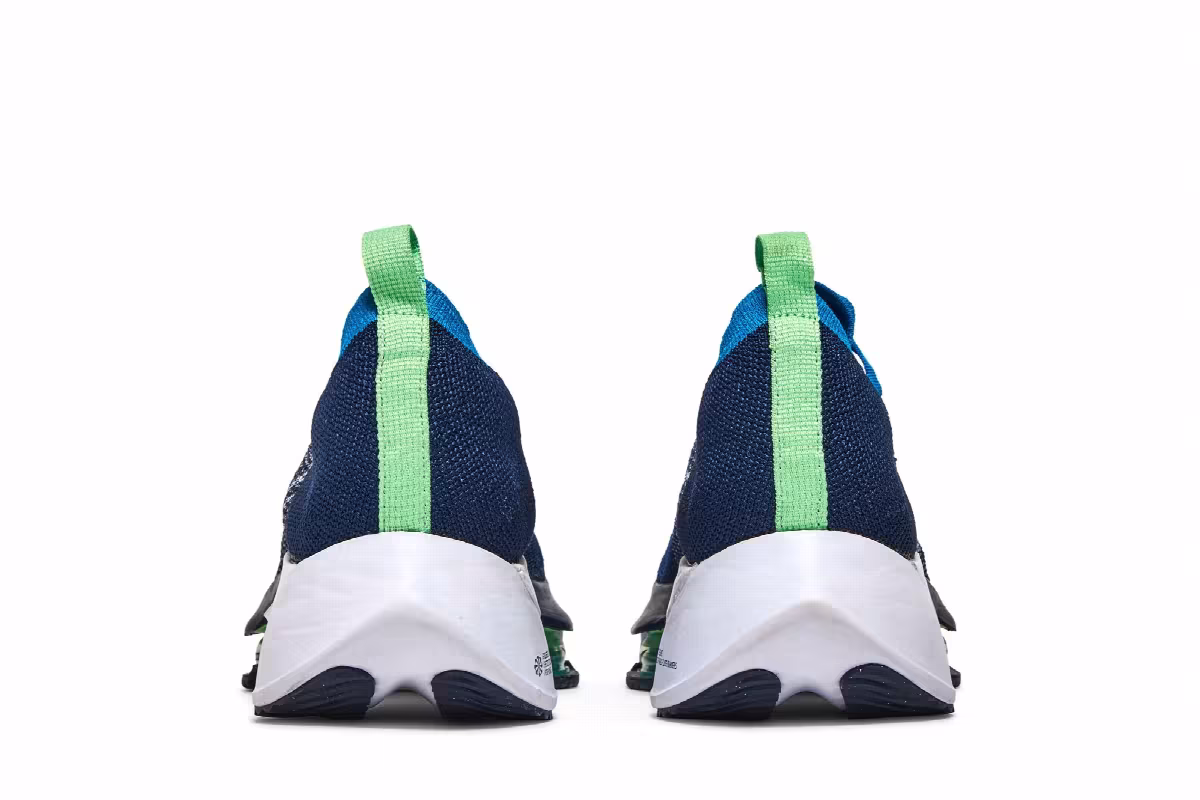 Nike Air Zoom Tempo NEXT% Flyknit Curry Navy, view 7