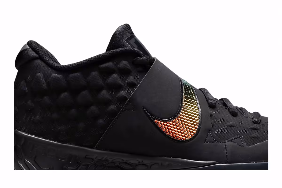 Nike Force Zoom Trout 6 Turf Black Metallic Gold, view 3