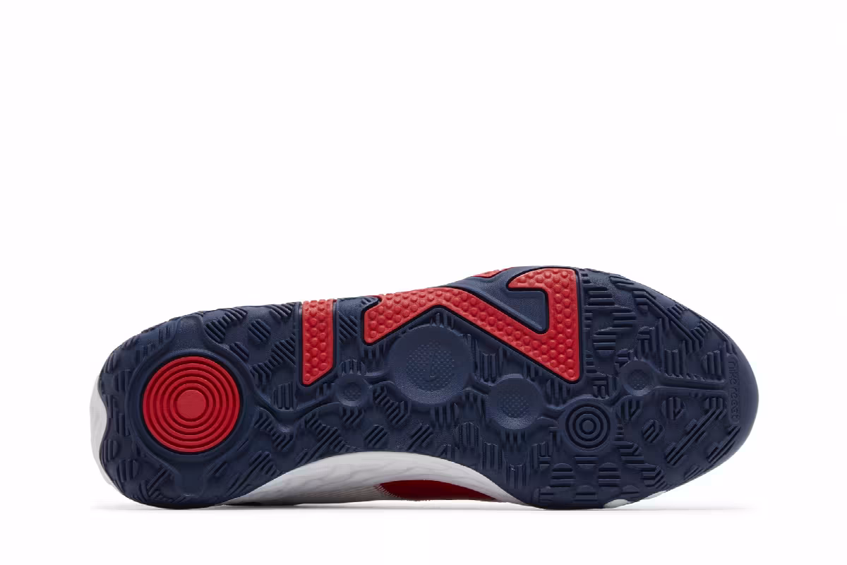 Nike PG 6 UConn Home, view 5