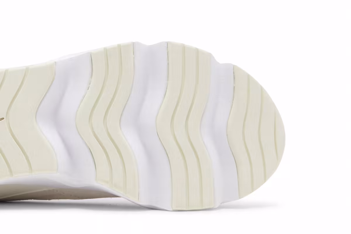 Nike Women's RYZ 365 2 Sail Light Dew, view 6