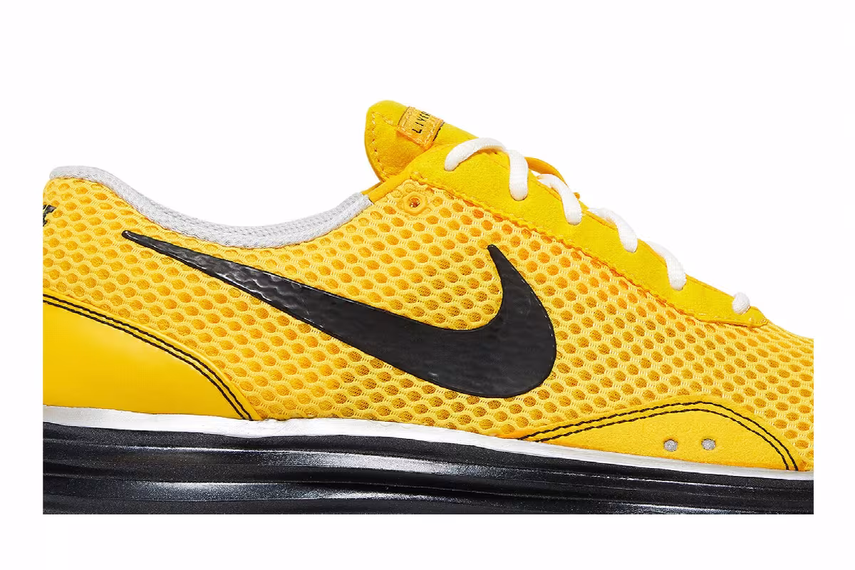 Livestrong x Nike Lunar Trainer+ LAF Varsity Maize Black, view 3