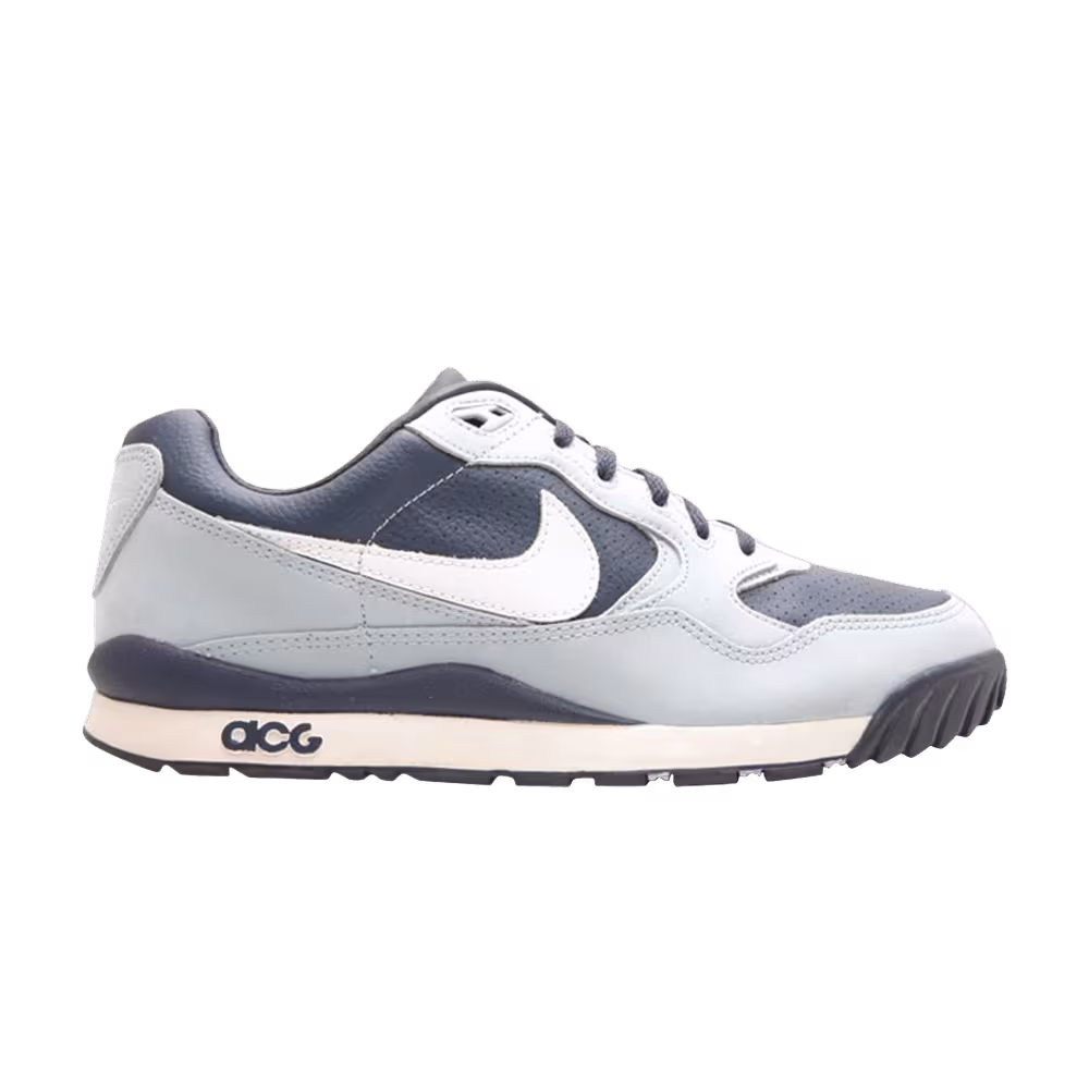 Nike Women's Air Wildwood