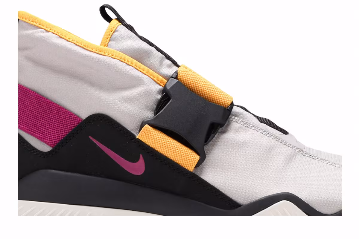 Nike Komyuter ESS, view 3