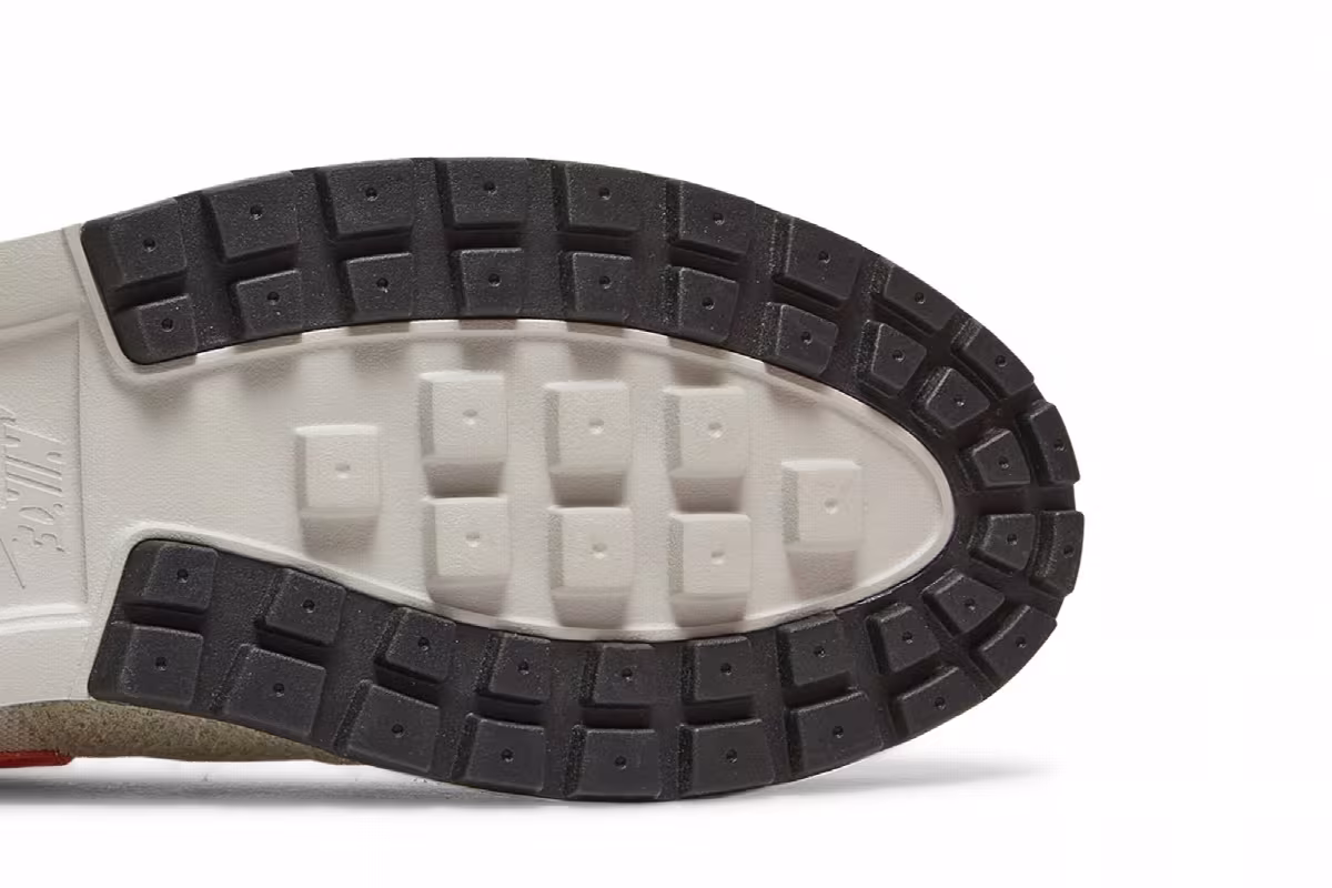 Nike Lava Dome Ultra, view 6