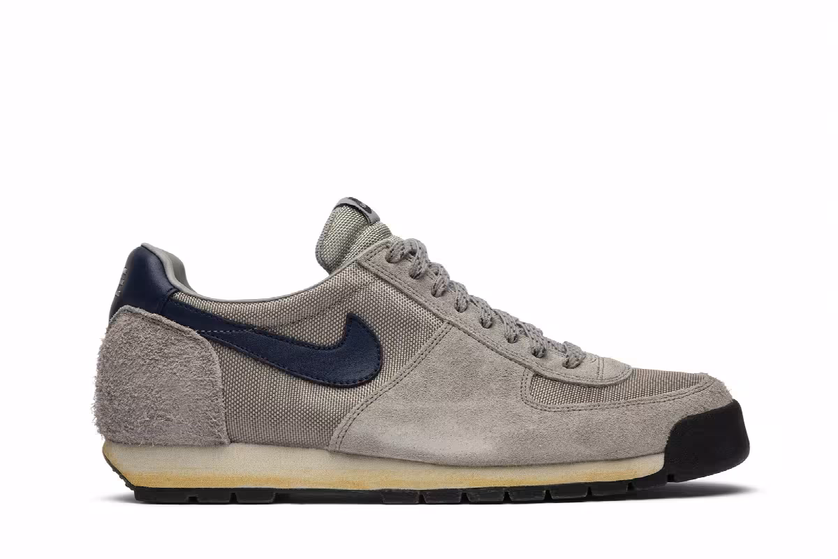 Nike Air Lava Dome 2.4 QS Grey Navy, view 2