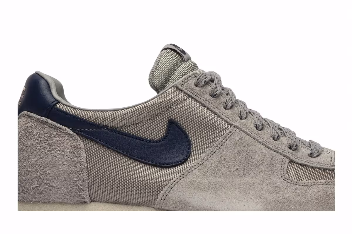 Nike Air Lava Dome 2.4 QS Grey Navy, view 3