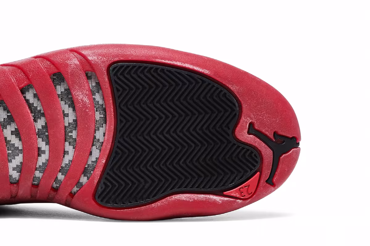 Air Jordan 12 Flu Game 2009, view 6