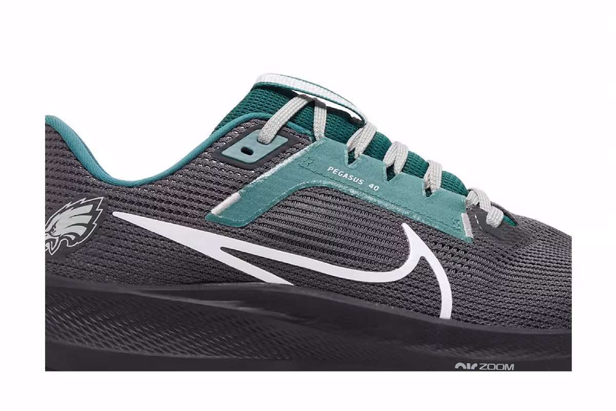 NFL x Nike Air Zoom Pegasus 40 Philadelphia Eagles, view 3