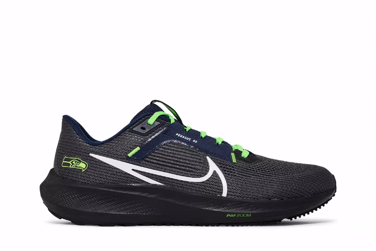 NFL x Nike Air Zoom Pegasus 40 Seattle Seahawks, view 2