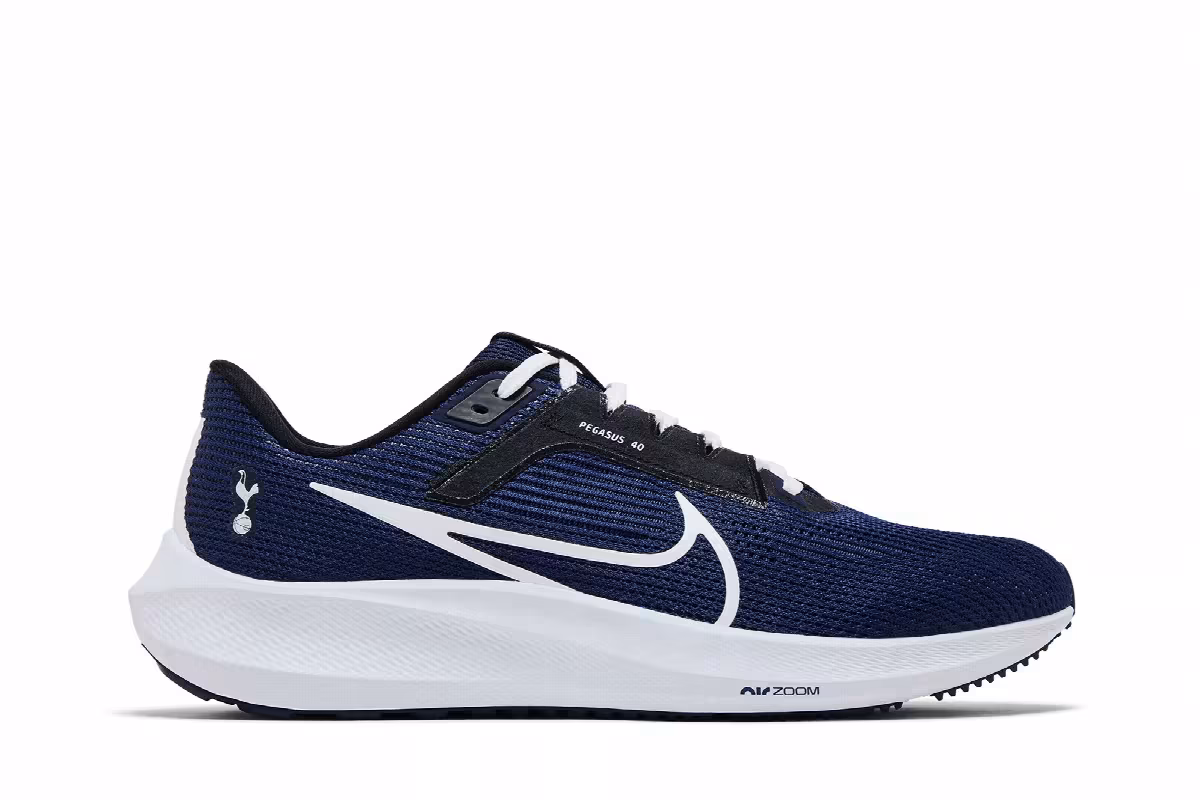 Nike Air Zoom Pegasus 40 Tottenham Hotspur, view 2