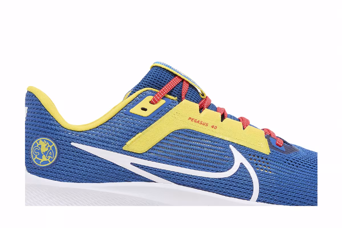 Nike Air Zoom Pegasus 40 Club América, view 3