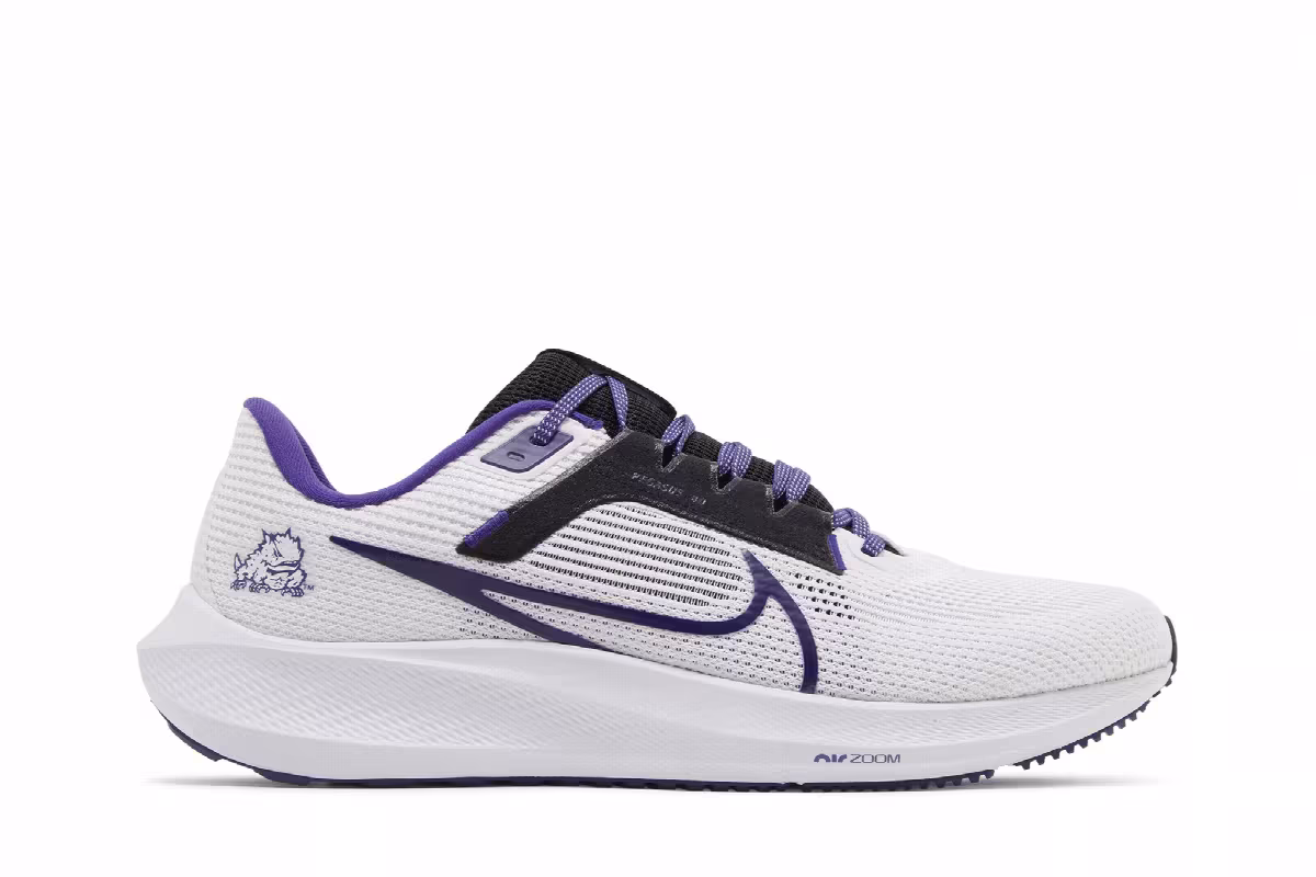Nike Air Zoom Pegasus 40 TCU, view 2