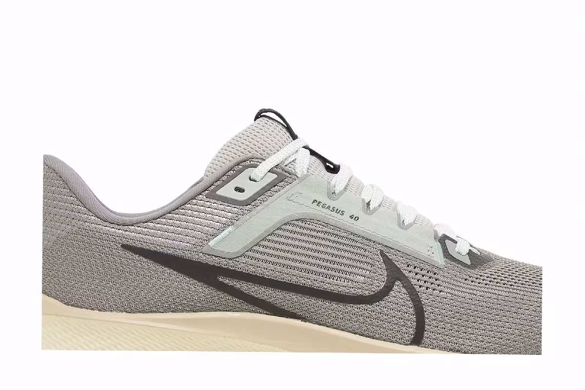 Nike Air Zoom Pegasus 40 Premium Light Iron Ore Flat Pewter, view 3