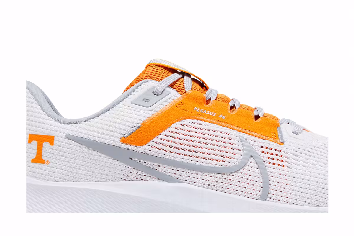 Nike Air Zoom Pegasus 40 Tennessee, view 3