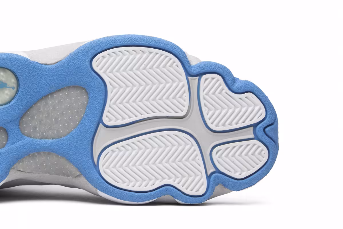 Air Jordan 13 Neutral Grey, view 6
