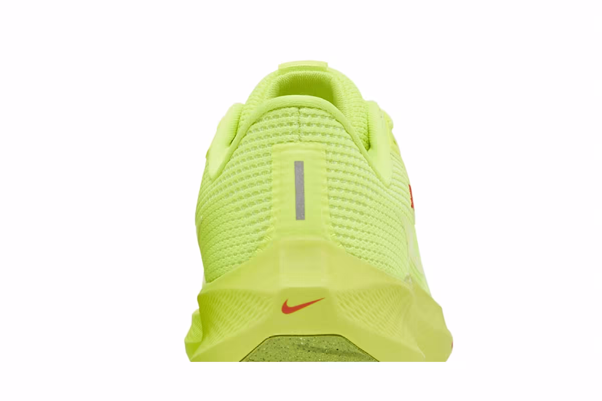 Nike Women's Air Zoom Pegasus 40 Volt, view 8