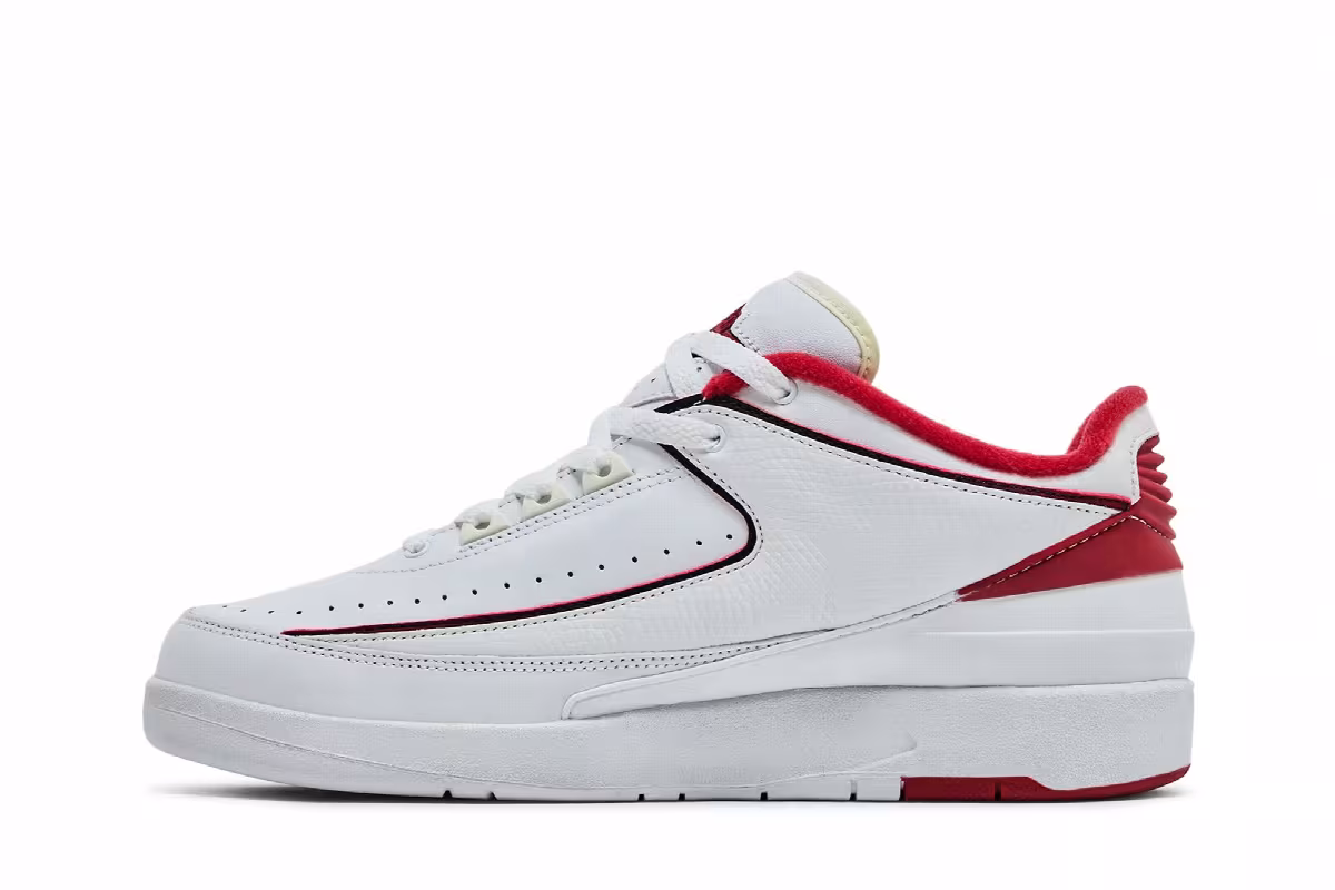 Air Jordan 2 Low White Varsity Red, view 4