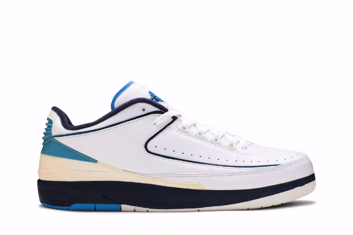 Air Jordan 2 Low Midnight Navy, view 2