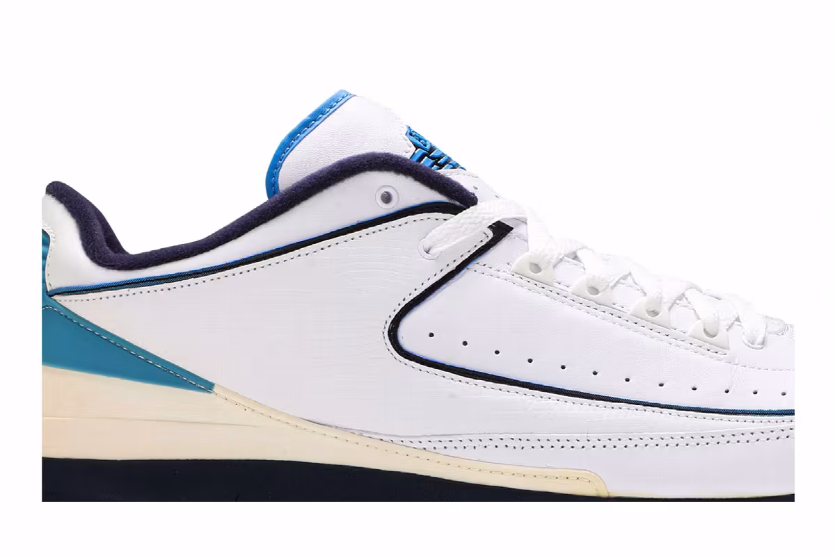 Air Jordan 2 Low Midnight Navy, view 3