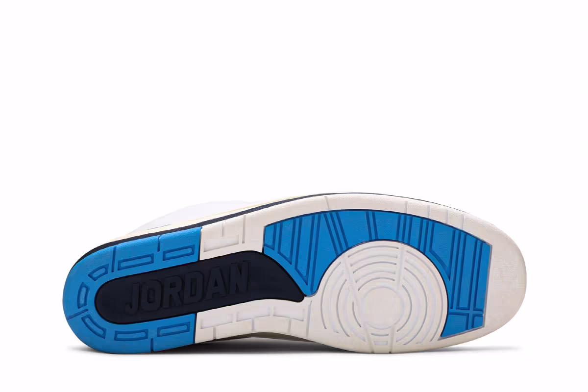 Air Jordan 2 Low Midnight Navy, view 5