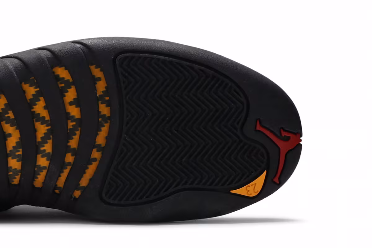Air Jordan 12 Low Taxi 2004, view 6