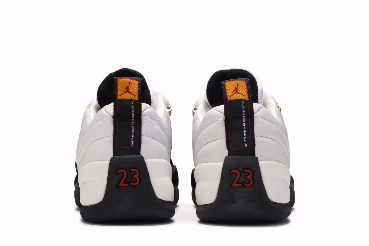 Air Jordan 12 Low Taxi 2004, view 7