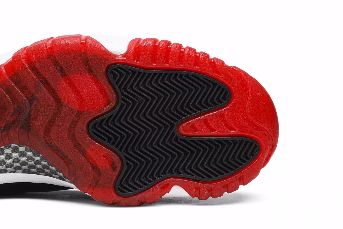 Air Jordan 11 Bred 2001, view 6