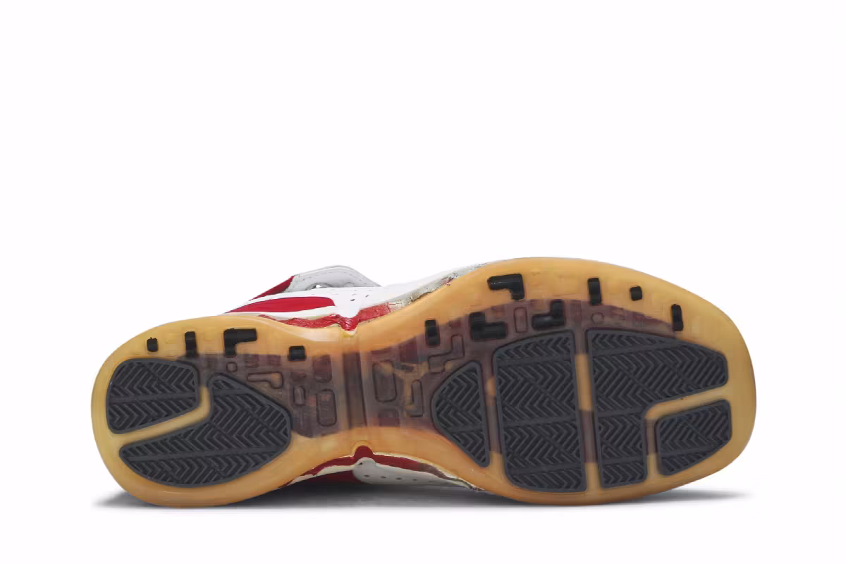 Air Jordan 16 OG Low Varsity Red, view 5