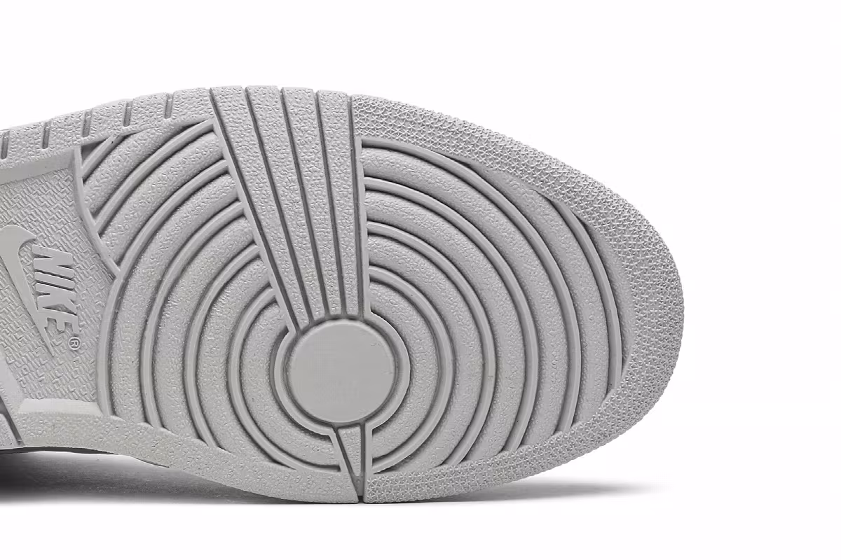 Air Jordan 1 CO.JP Metallic Silver 2001, view 6