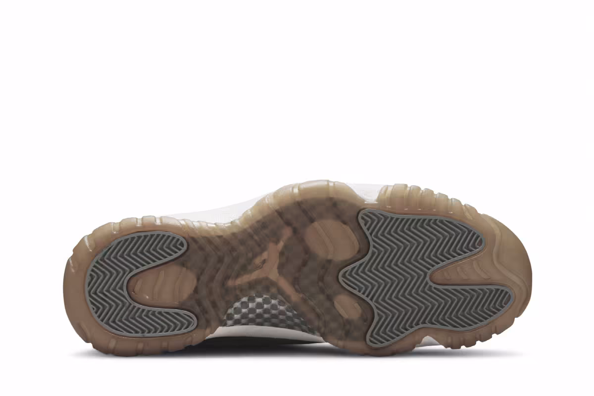 Air Jordan 11 Cool Grey 2001, view 5