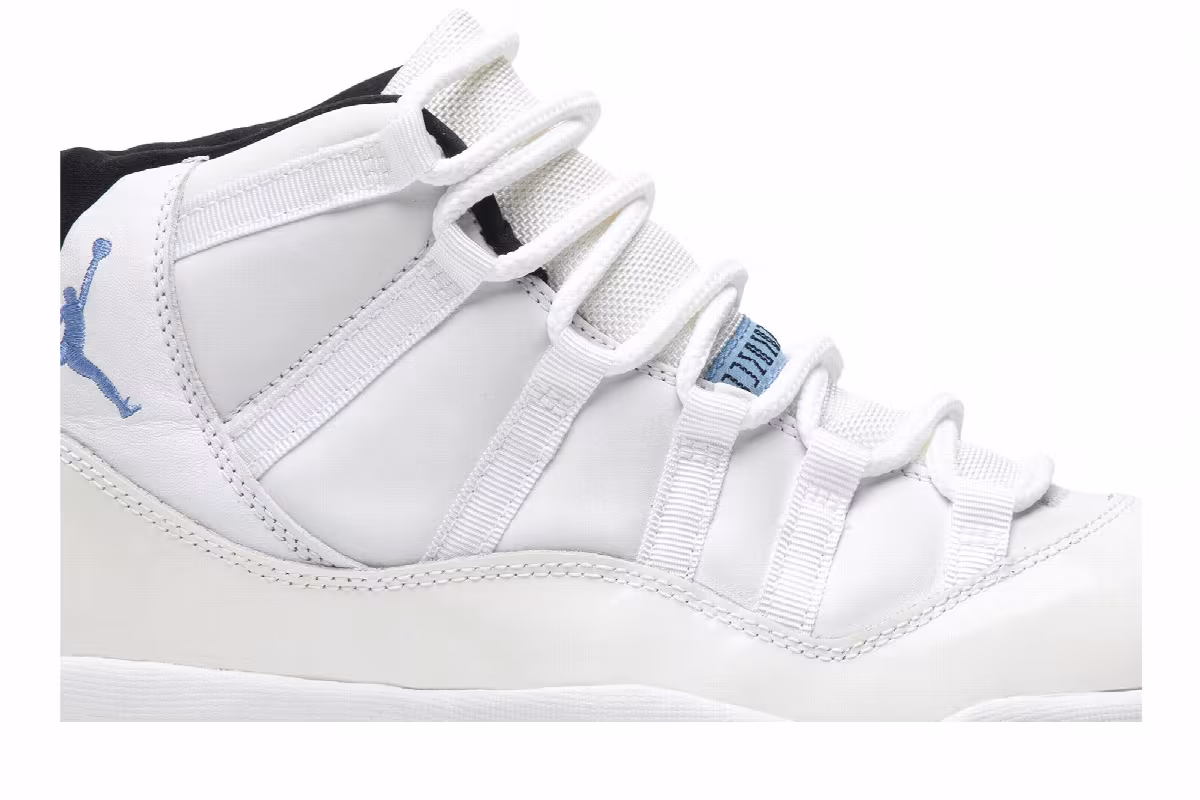 Air Jordan 11 Columbia 2001, view 3