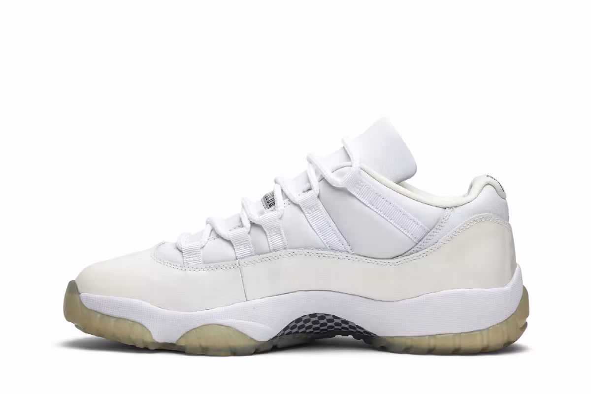 Air Jordan 11 Low White Light Zen Grey, view 4