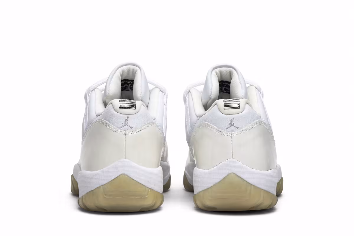 Air Jordan 11 Low White Light Zen Grey, view 7