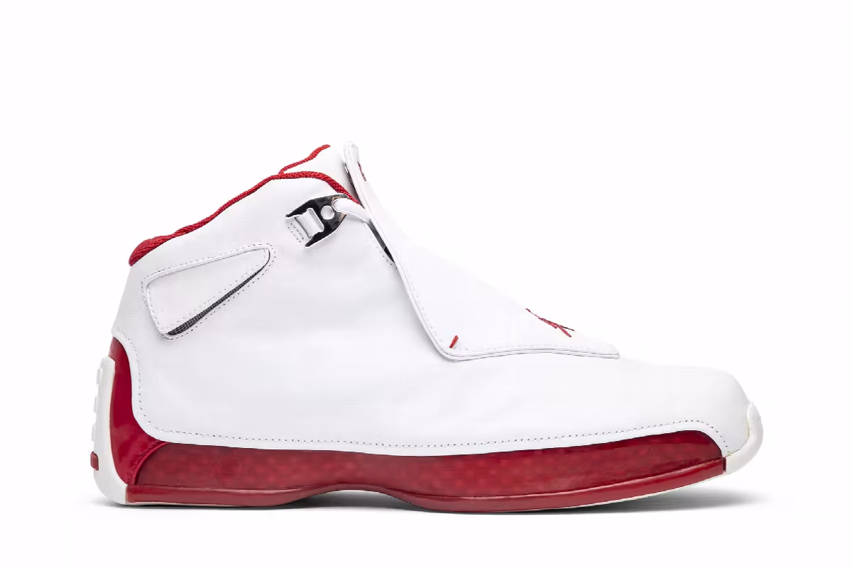Air Jordan 18 OG White Varsity Red, view 2
