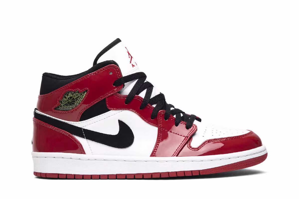 Air Jordan 1 Patent Chicago Bulls 2003, view 2
